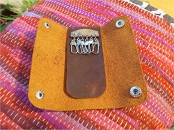 Ключница с крючками. Цвет светло-коричневый 2096